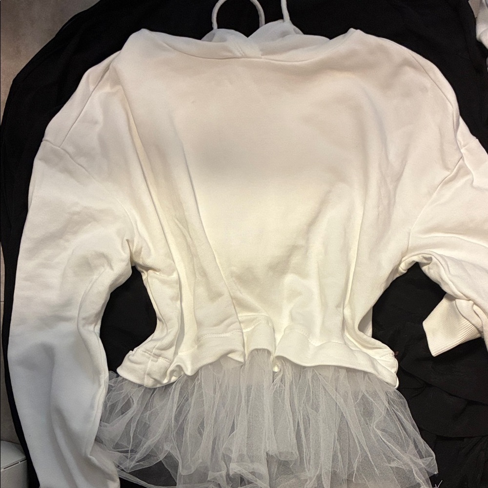 Pilcro lightweight white hoodie with tulle bottom